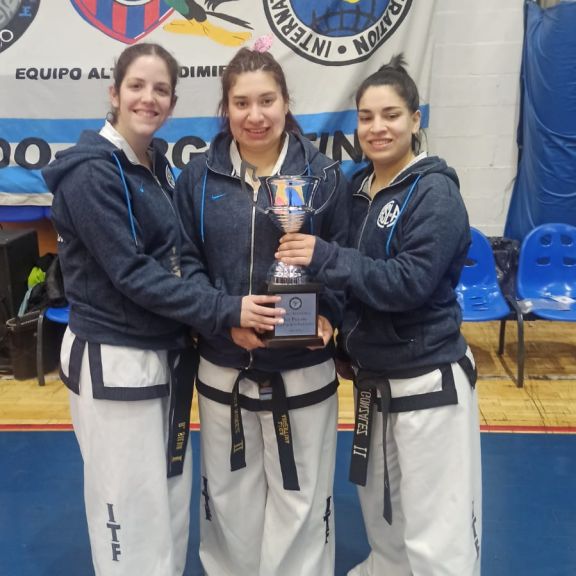 Campeones en el Interclubes de Taekwon-do ITF