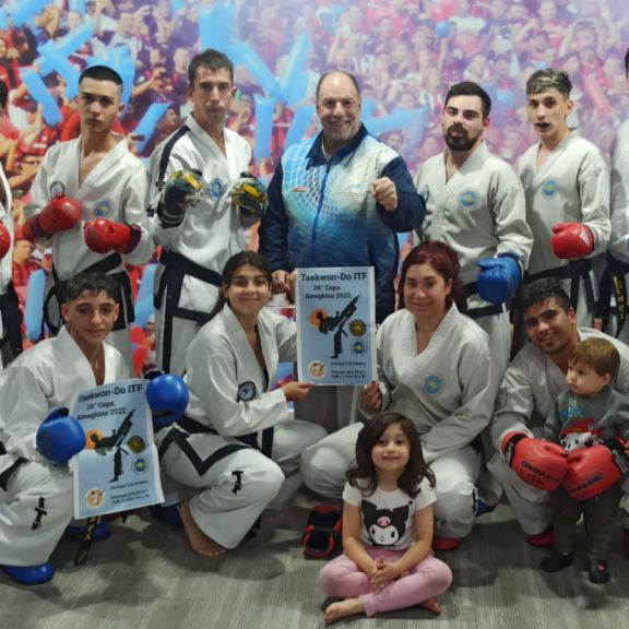 UNA COLECCIÓN DE MEDALLAS EN LA COPA AMEGHINO