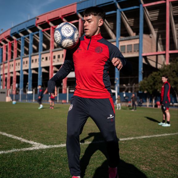 Pipo, a puro fútbol